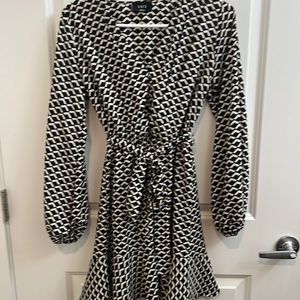 Vici Black/ White dress with tie